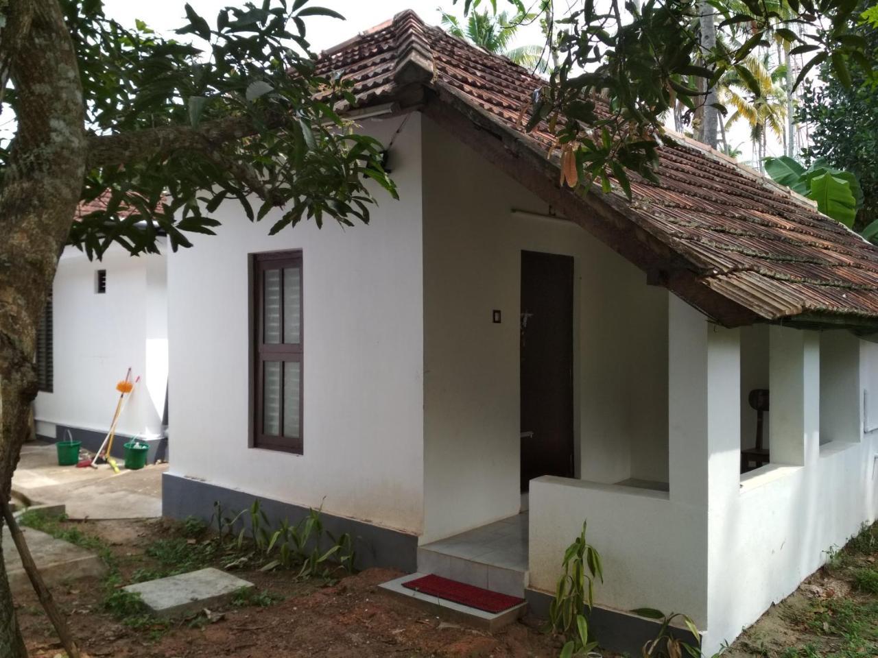 Piggy Hostel Varkala Luaran gambar